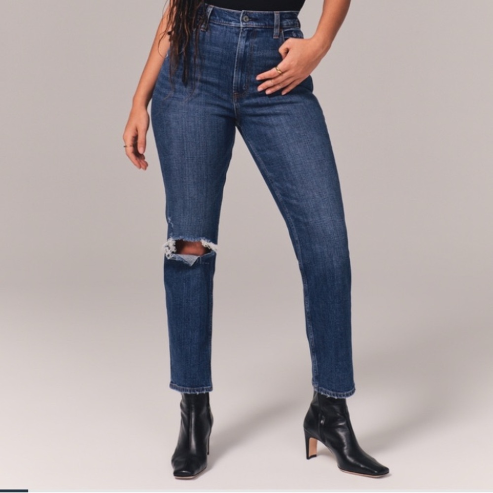Women's Blue Distressed Straight Jeans